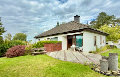 METEOR IMMOBILIEN : Am Ohrberg, mit herrlichem Garten…, 31789 Hameln, Einfamilienhaus
