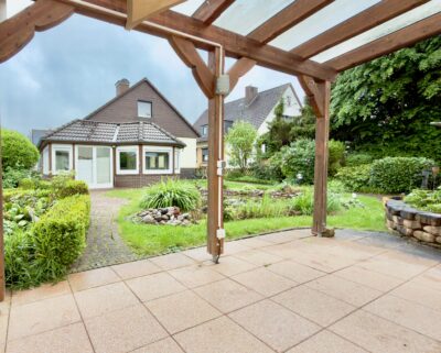 METEOR IMMOBILIEN : Mit großem Wintergarten *** tolle Wohnlage, 31860 Emmerthal , Niedersachs, Einfamilienhaus