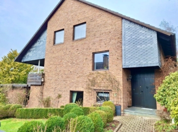 METEOR IMMOBILIEN : Attraktives Einfamilienhaus am oberen Basberg, 31787 Hameln, Einfamilienhaus
